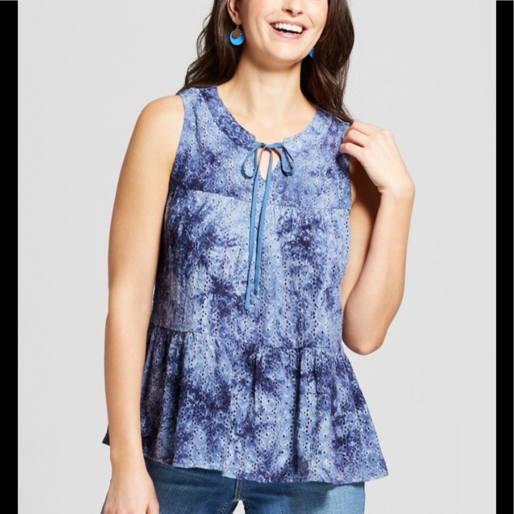 Knox Rose Blue Eyelet